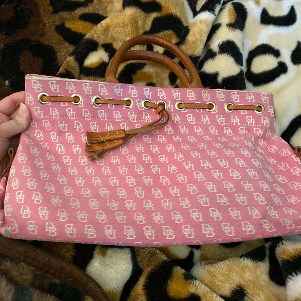 Dooney & Bourke bag